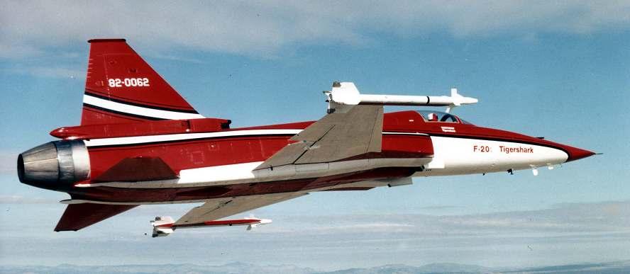 F-20 Northrop Tigershark span: 26'8", 8.13 m length: 46'7", 14.20 m engines: 1 General Electric F404-GE-F1G1 max. speed: 1320 mph, 2124 km/h (Source: USAF, via 10af.
