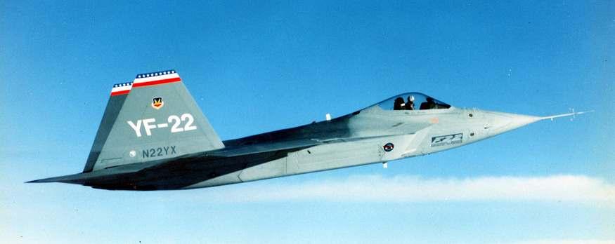 F-22 Lockheed Raptor span: 43', 13.11 m length: 64'2", 19.55 m engines: 2 Pratt & Whitney YF-119-PW-100 max. speed: 915 mph, 1470 km/h (Source: USAF, via 10af.