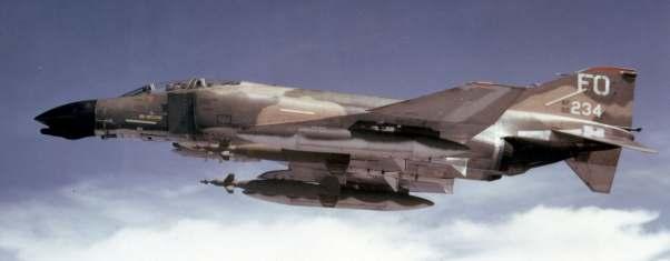 F-4 McDonnell 98 Phantom span: 38'5", 11.71 m length: 58'3", 17.75 m engines: 2 General Electric J79-GE-2 max. speed: 1320 mph, 2124 km/h (Source: USAF, via 10af.