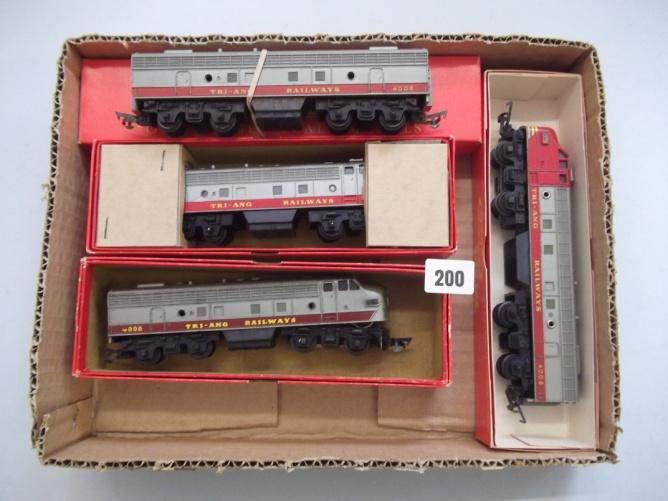 Diesel - alive repro (boxed) 199 Triang continental early locos 4008 R55 B.B. Diesel T.