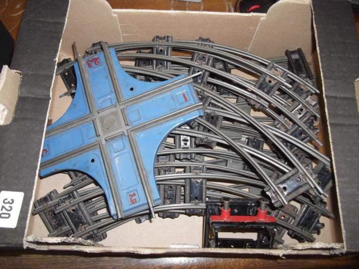 320 Hornby 0 Gauge track points - crossovers