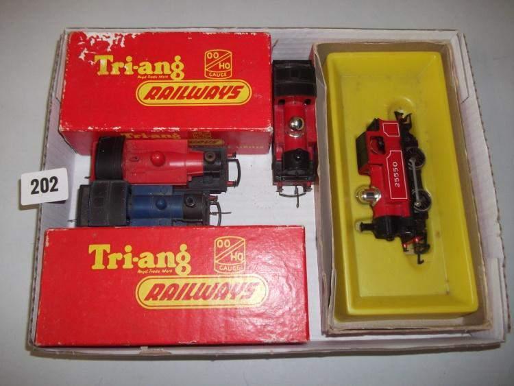 Triang R153 Saddle Tank boxed + runs, R355 Nellie