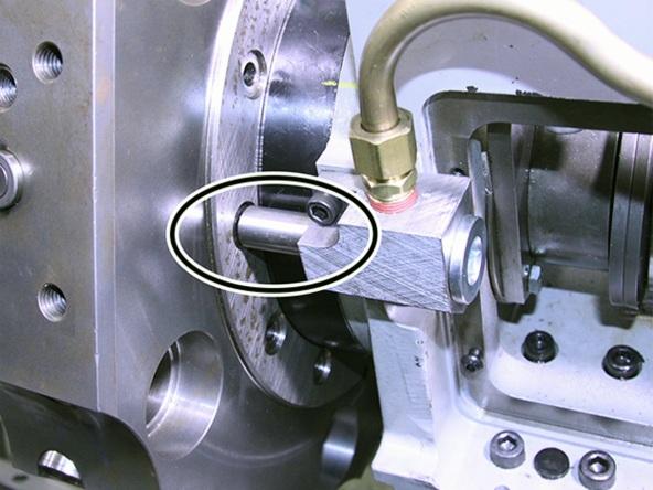 Note: A "1" mark is engraved on the turret at the tool pocket 1 position.