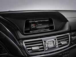 AUX-IN) Controller on centre console THERMATIC 2-zone Automatic Climate Control