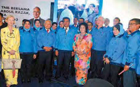 24 TENAGA NASIONAL BERHAD (200866-W) President/CEO s Review Fortunately, the Government stepped in to introduce a cost-sharing mechanism in December 2011 under which the additional cost of fuel to