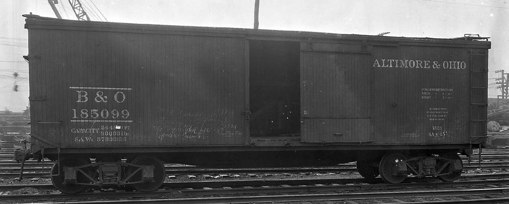 M-23 and M-22 958 cars, 2.39% of the box car fleet M-23 185099 was captured by Lackawanna staff photographer William B. Berry, Jr., circa 1925-26. (Photo from the Railfan.