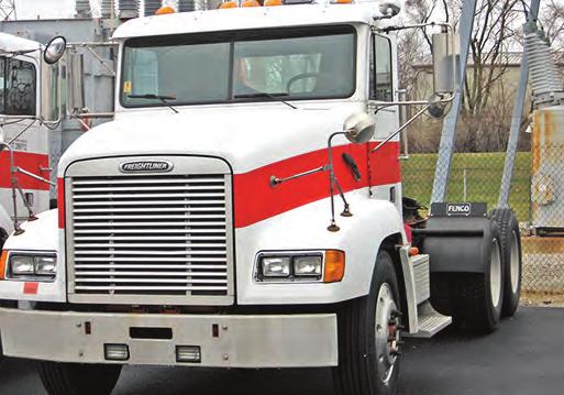 Over the Road Day Cabs Trailers & More 4 2002 FREIGHTLINER FLD11264ST Day Cabs