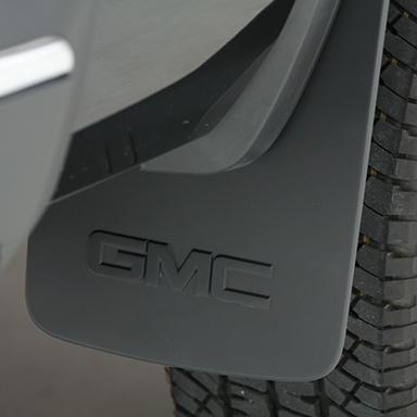 Black with Embossed GMC Logo SCZ - CHROME TAILGATE HANDLE W/OUT REAR VIEW CAMERA $135 0.