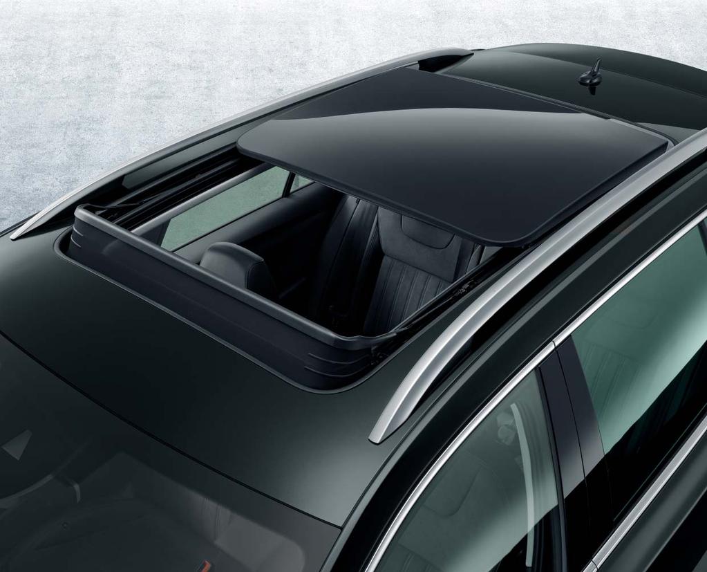 Design 11 PANORAMIC SUNROOF Let more light and fresh air in.