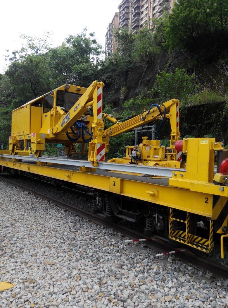 4. Long Welded Rail System Date of Delivery: May 2015 Cost: Approximately $23 million Service area: East Rail Line, West Rail Line and Ma On Shan Line Function: Transports