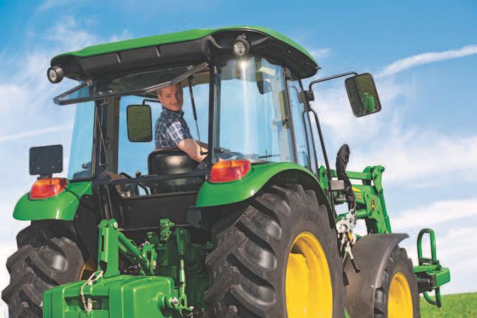 The 5E 3-cylinder tractors 7 Protection from sun and rain The optional sunroof offers protection from rain and cooling shade from the sun.