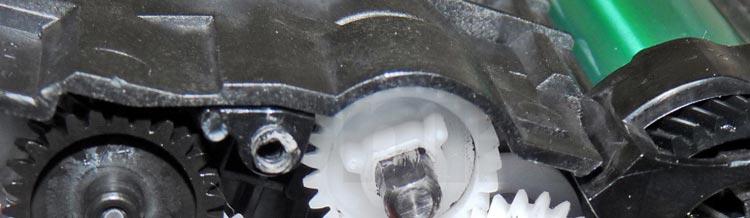 The new style uses a new drive gear with more teeth.