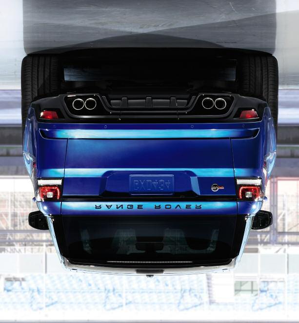 POSITION 4 AT THE REAR OF THE VEHICLE. OPEN THE TAILGATE. MESSAGE: New levels of versatility that surprise and delight.