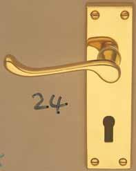 60mm Rose Sprung one side only 7010 Standard Lock (Pic) 7011 Latch 7011 E48 Euro Lock 150 36mm Finishes: PB, SB, BN, SC, CP, AB, NB, PC, OF, BLK 7005