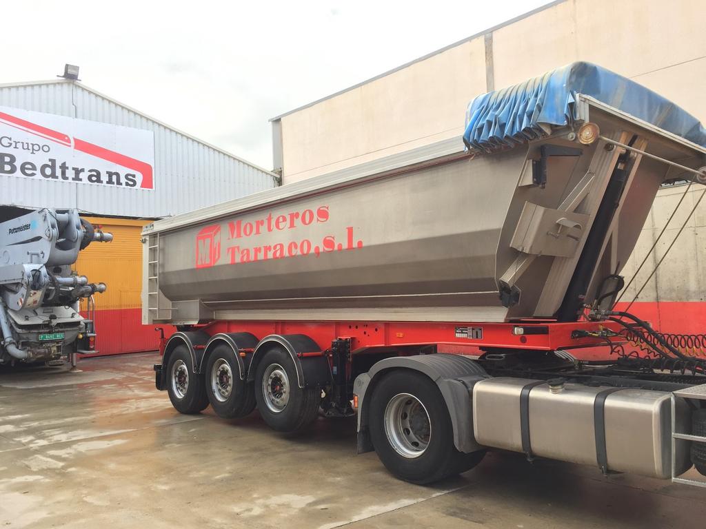 494KM)), EURO5, SEMI-AUTOMATIC CHANGE EQUIPPED WITH CONCRETE PUMP SCHWING S 52SX- P2525-120 / 85 RB, 5