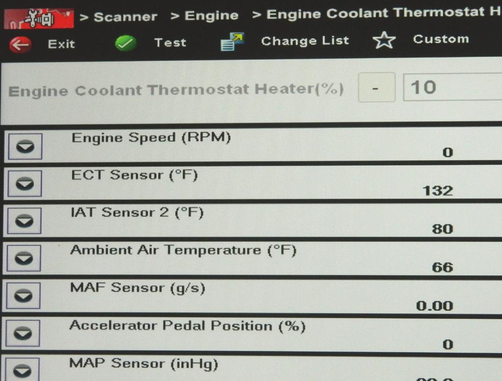 Avoiding Hot Water With Cooling System DTCs Left: This scan tool screen shows engine-off readings, including a coolant temperature of 132 F and the thermostat heater set for 10%.