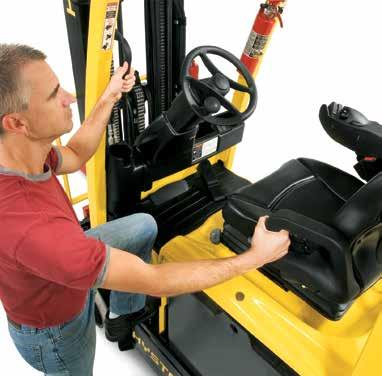 The operator convenience station features an industry-leading dash storage area that provides the operator with a productive work environment and dedicated storage areas for markers, cell phone, pick
