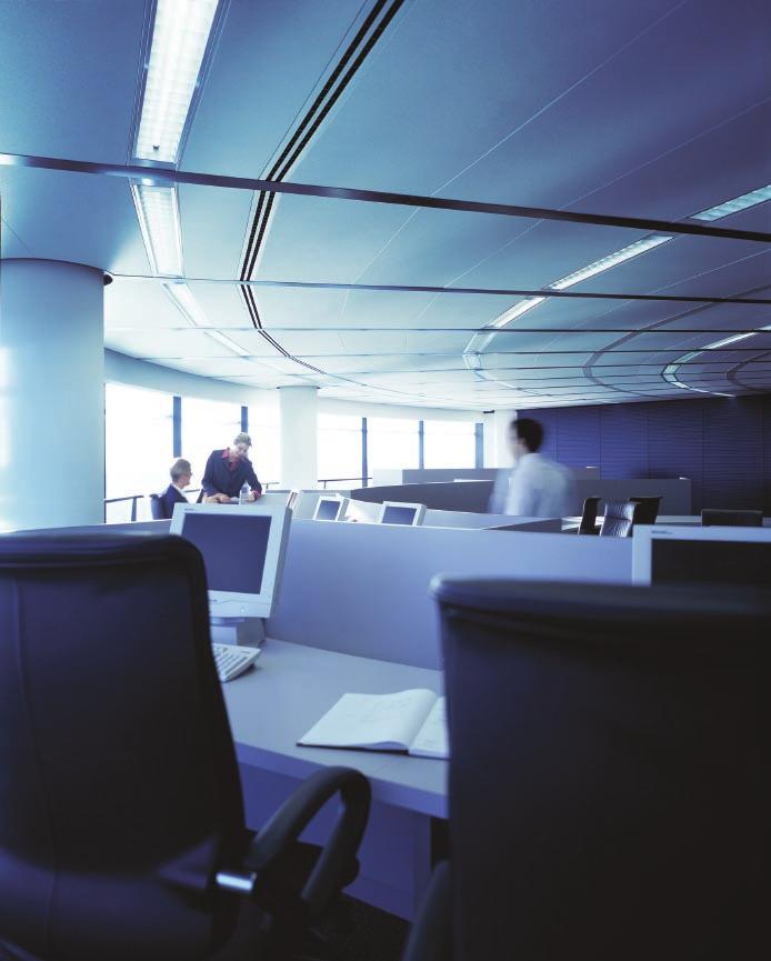 X-tend The Philips X-tend family of recessed luminaires is ideal for a variety of public and professional environments.