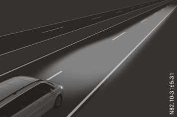 Active: RIf you are driving at speeds below 40 km/h and switch on the turn signal or turn the steering wheel.