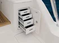 If you choose, fish boxes can also be equipped with an optional ice maker and/or refrigeration plates.