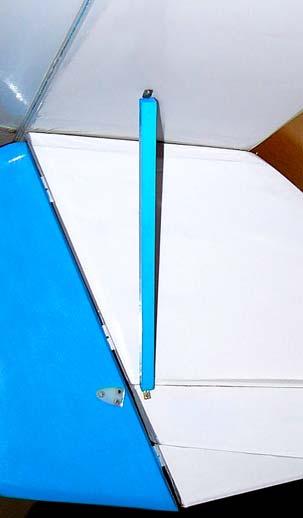 Then, permanently attach the rudder to the vertical stabilizer, fuselage and bottom fin using the supplied CA hinges and a few drops of CA adhesive. 31.