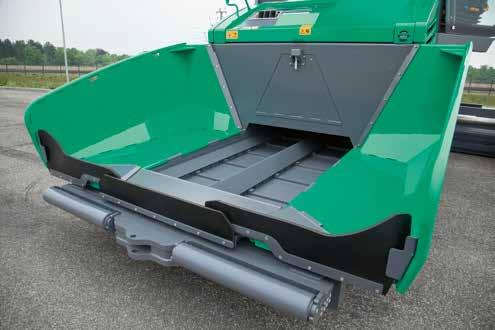 Large Material Hopper Precise Spreading of Mix As with all VÖGELE pavers, supplying the SUPER 2100-3 with mix is a clean, safe and swift process.