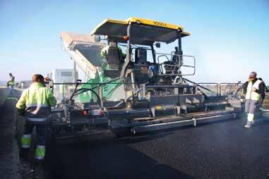Screed Options for SUPER 2100-3 AB 500 AB 500 TV built up to maximum pave width Pave Widths Infinitely variable range from 2.55m to 5m.