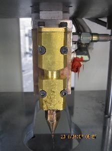 DESCRIPTION Vertical Injection System Dual Independent work stations Separate high volume melt tank 5.