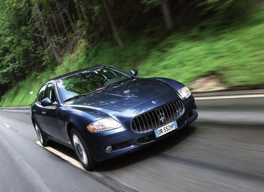 Maserati Quattroporte Front longitudinal engine and automatic Transmission, rear limited slip differential module Rear
