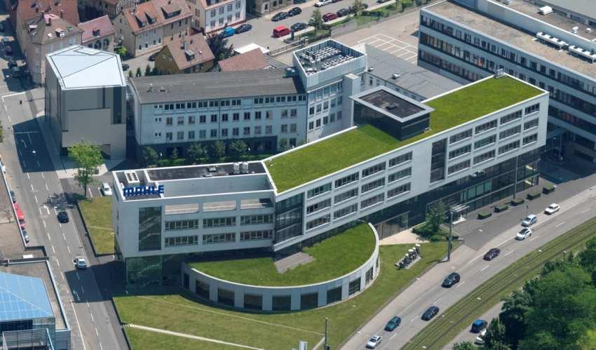 The MAHLE Group Worldwide The MAHLE Group is a global leader in engine components and filters Group Highlights Revenues (EUR bn)