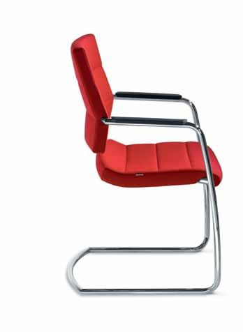 Champ as a conference chair and cantilever chair, also with backrests in two heights, rounds off