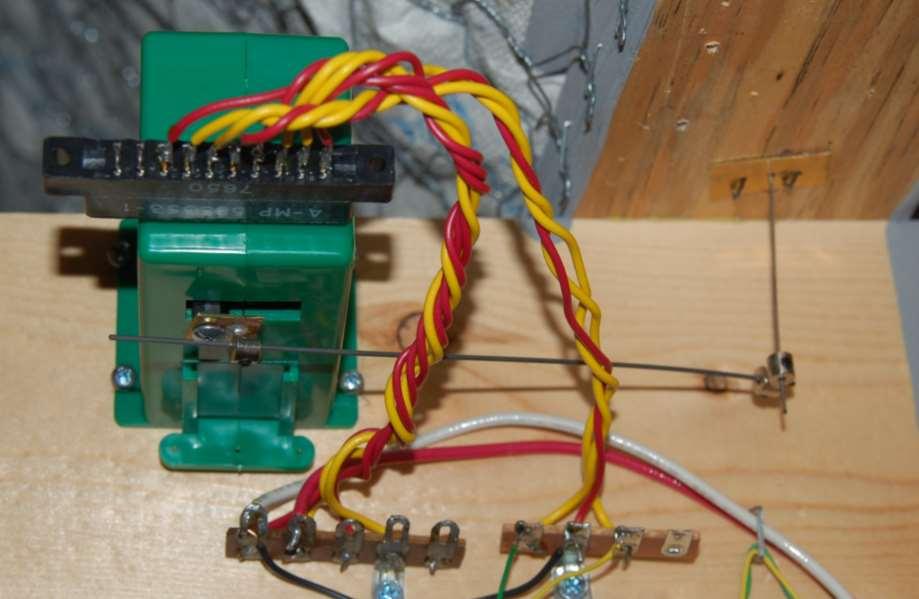 10 pos printed circuit edge connector 0.030 brass, 1/16 hole, pivot 0.