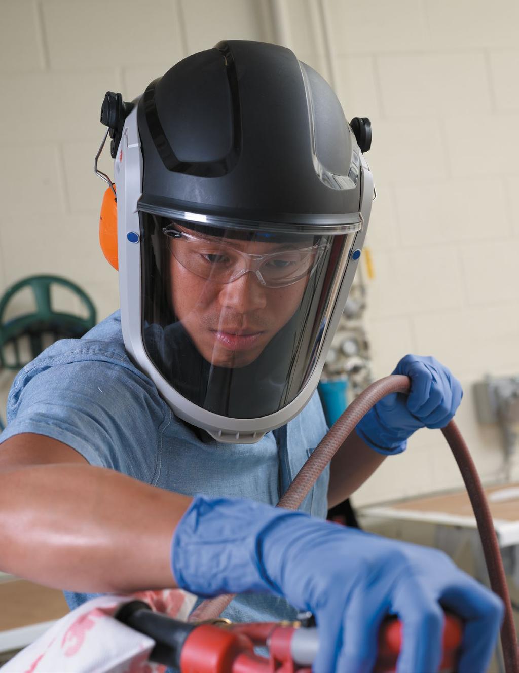 Advanced protective headgear. Applied to making work more comfortable.