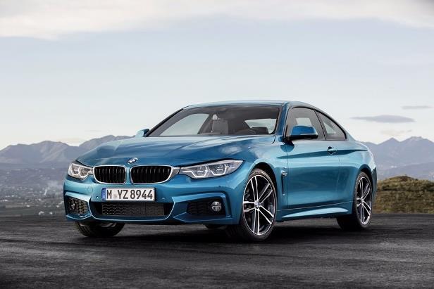 Start page BMW 4 Series Coupe Facelift Model 20 Introduction: 03-20 CZ, GB, GR, HU, NL, PL, RO, RS, SI Info: Built at BMW Group Plant Munich, the 4-Series Coupe is based on the BMW 3-Series, but adds