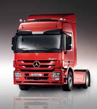 Actros cabs Standard Day Cabs The comfortable day cab with generous space concept is designed to meet the needs of the driver/passenger in local distribution and national long-distance operation.