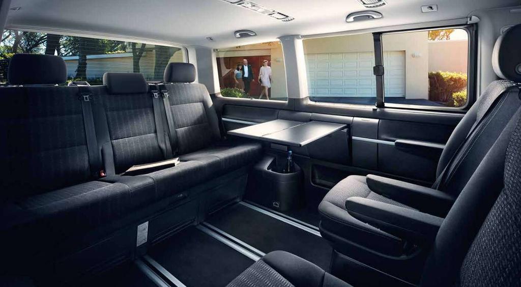 34 35 The Multivan Comfortline 7 seats as standard. 01 Space for seven people on seats covered with Pandu fabric in Titanium Black or Moonrock.