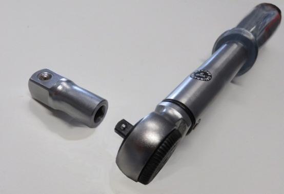 injectors repair. DL-07147122 ½ torque wrench.