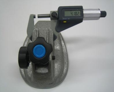 Digital micrometer Range 0-25 mm Accuracy