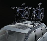ROOF tow up to,8 kg with the Pentastar V BASKET CARGO NET () () securely holds cargo. engine and,00 kg with either the.
