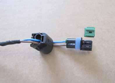 cable lug Relay socket K 50 mm long brown (br) wire 00 mm long brown (br) wire 50 mm long brown (br) wire Crimping cable lug 6 4 Complete connector of metering