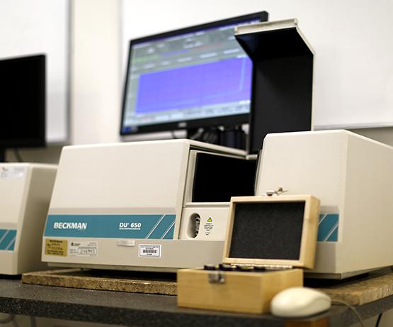 Using a specific wavelength also allows the measurement of a tint meter to be compared to laboratory spectrophotometers that are available at universities and labs worldwide.
