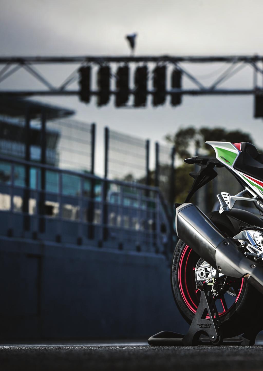 #BEARACER CLUB IS IDENTITY. IT S THE PRIDE OF OWNING AN APRILIA. IT S LOOKING INTO ANOTHER PERSON S EYES AND DISCOVERING SOMEONE OF YOUR OWN KIND. IT S WHAT MAKES A MOTORCYCLIST A TRUE RACER.
