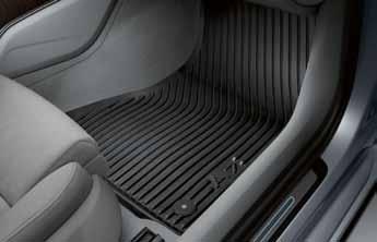 These movements are made almost automatically by most drivers, but they put constant strain on the floor mats, which are subjected to a great deal of wear by shoes.