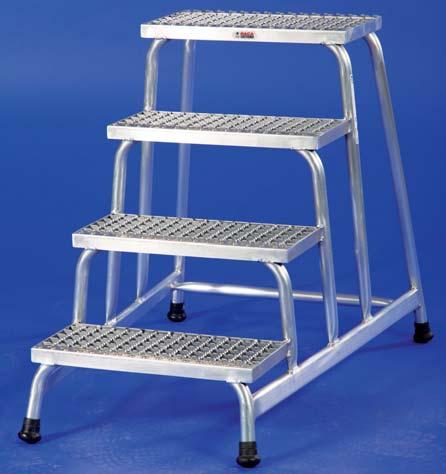 Steps Aluminium work steps n Load 150 kg n DIN EN 14 183-C n Large stand surface (approx.