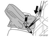 Keep the lap portion of the belt tight. CAUTION After inserting the tab, make sure the tab and buckle are locked and that the lap and shoulder portions of the belt are not twisted.