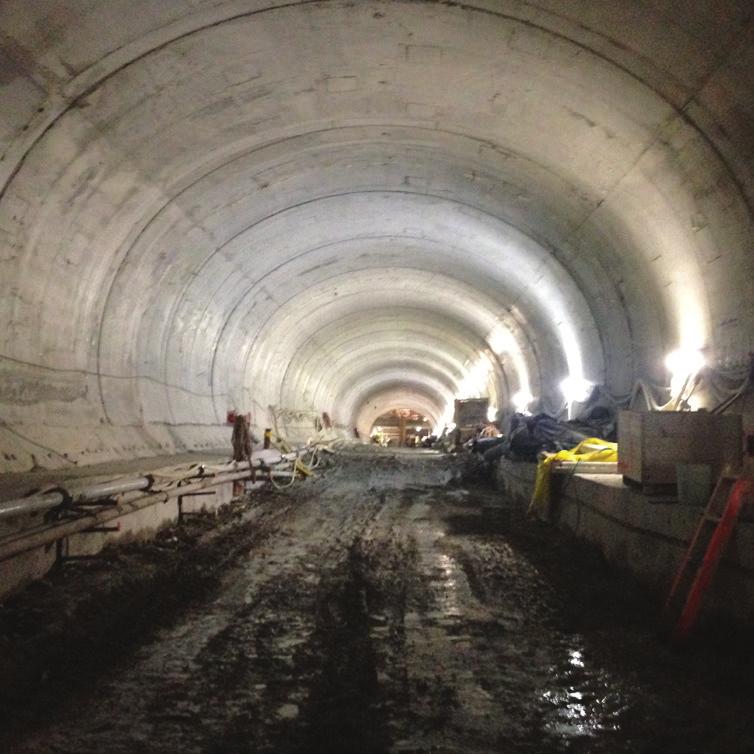 Construction of the Western Stations This winter, residents observed visible progress at Tunney s Pasture, Bayview and Pimisi stations, where crews are hard at work constructing station foundations,