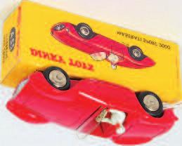 green, RN32, white driver, yellow all card picture box (VGNM- BNM) 70-100 Lot 1934 1934 Dinky Toys, 440 petrol tanker Mobilgas, red