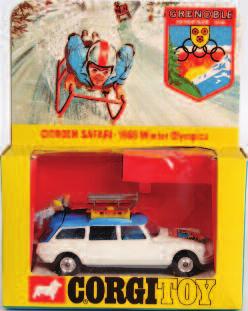 Super Major tractor, blue and grey body with grey plastic hubs, jewelled headlights with seated driver figure, in the original blue and yellow all-card box (G- VG,BG-VG) 60-90 1751 Corgi Toys, 479