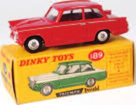 interior RN26, tiny chip on driver, box with correct colour spot (NM,BNM) 80-120 1919 Dublo Dinky, 064 Austin lorry green, grey smooth wheels (NM,BVG),