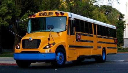 2017/2016 2017/2016 2017/2016 2017/2016 2017/2016 2016/2015 2016/2015 $18,000 $18,000 $18,000 $18,000 $18,000 Manufacturer: Lion Bus elion School Bus Gross Vehicle Weight 33,000